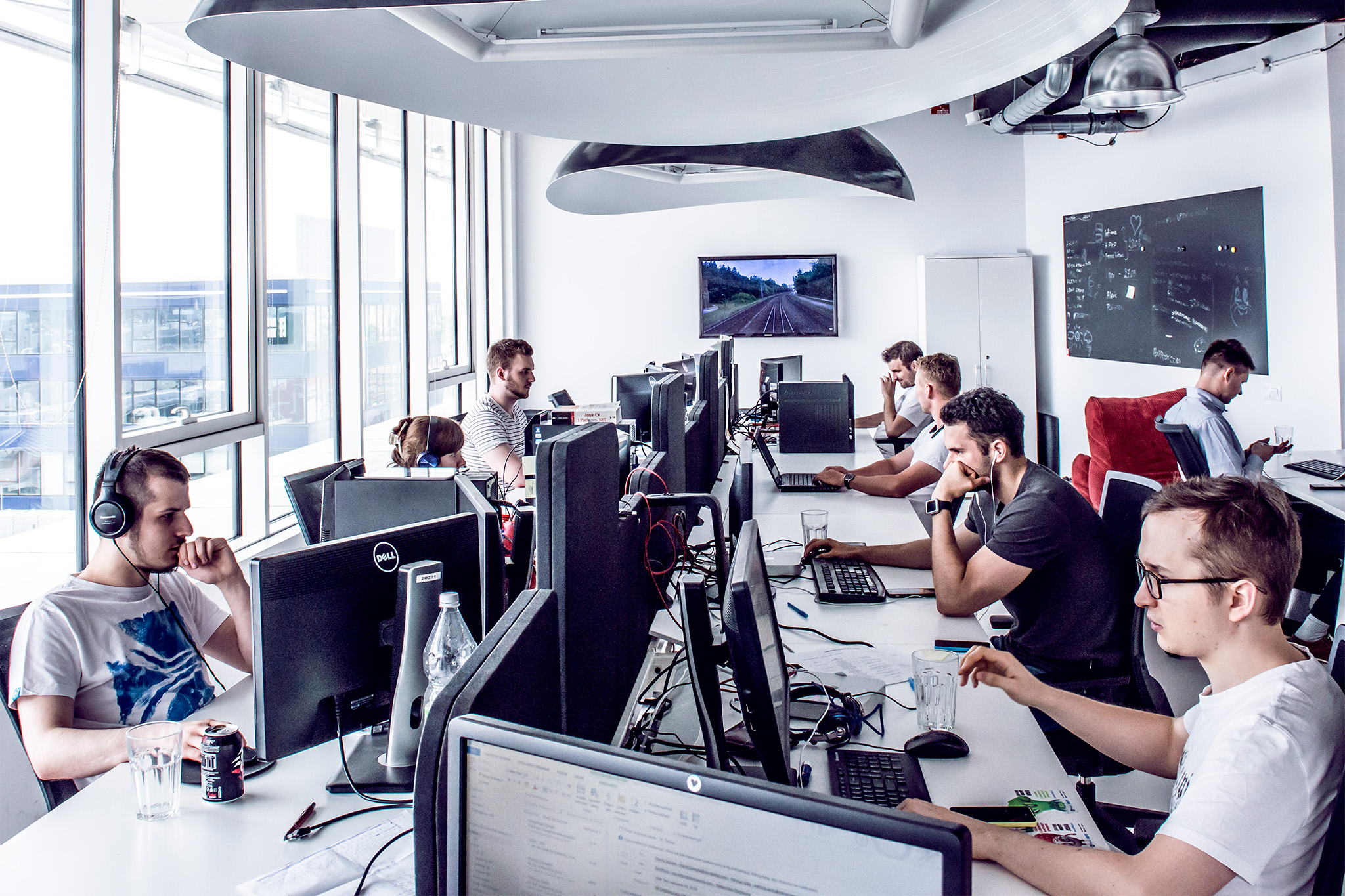 slide-22e9c9e slide-22e9c9e